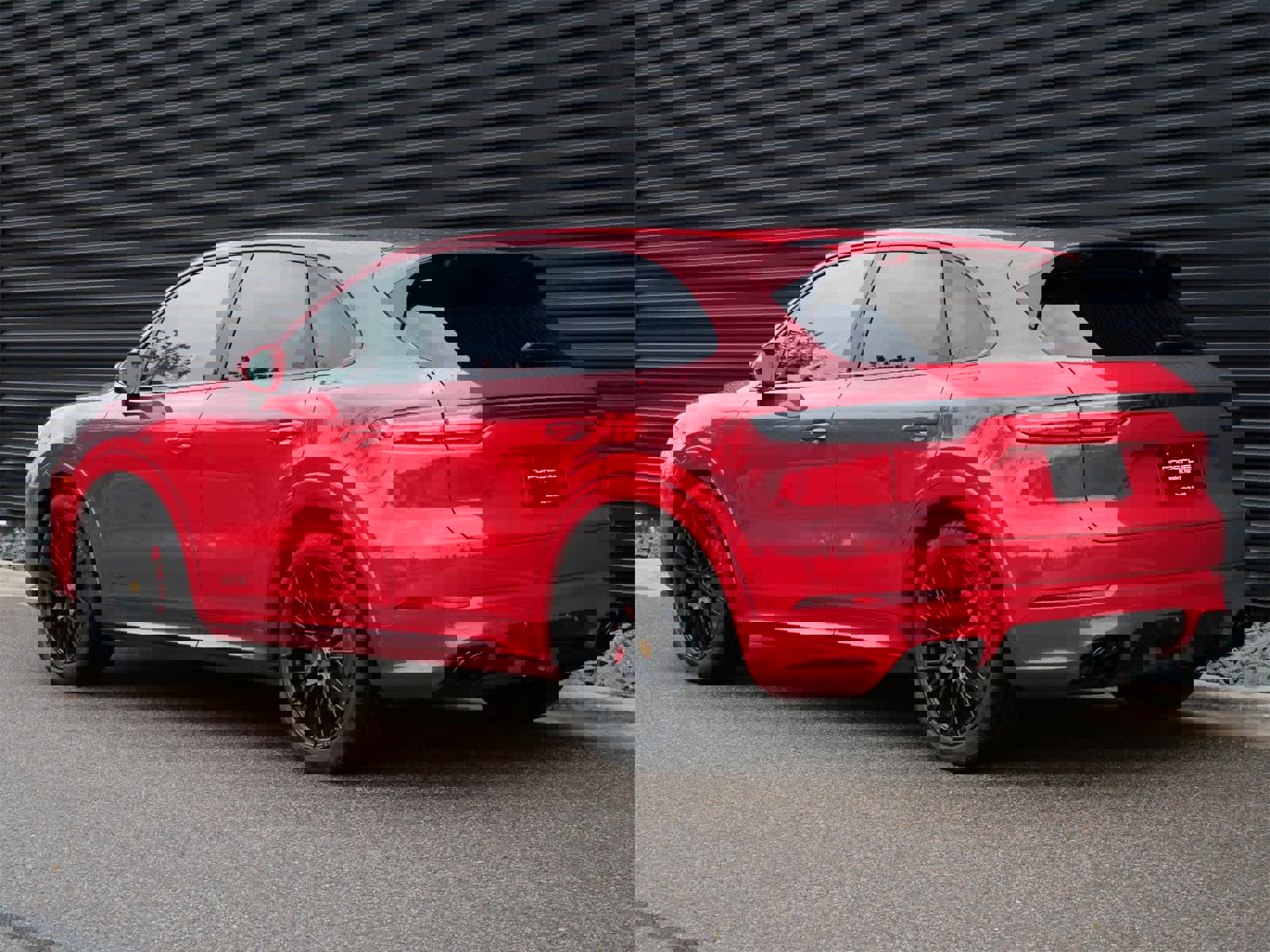 Used 2023 Porsche Cayenne GTS w/ Premium Package Plus image 3