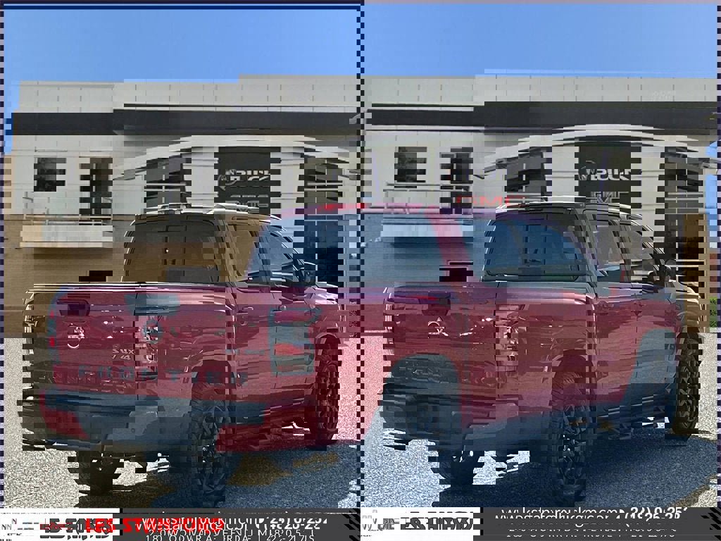 Used 2022 Nissan Frontier SV w/ SV Premium Package image 6