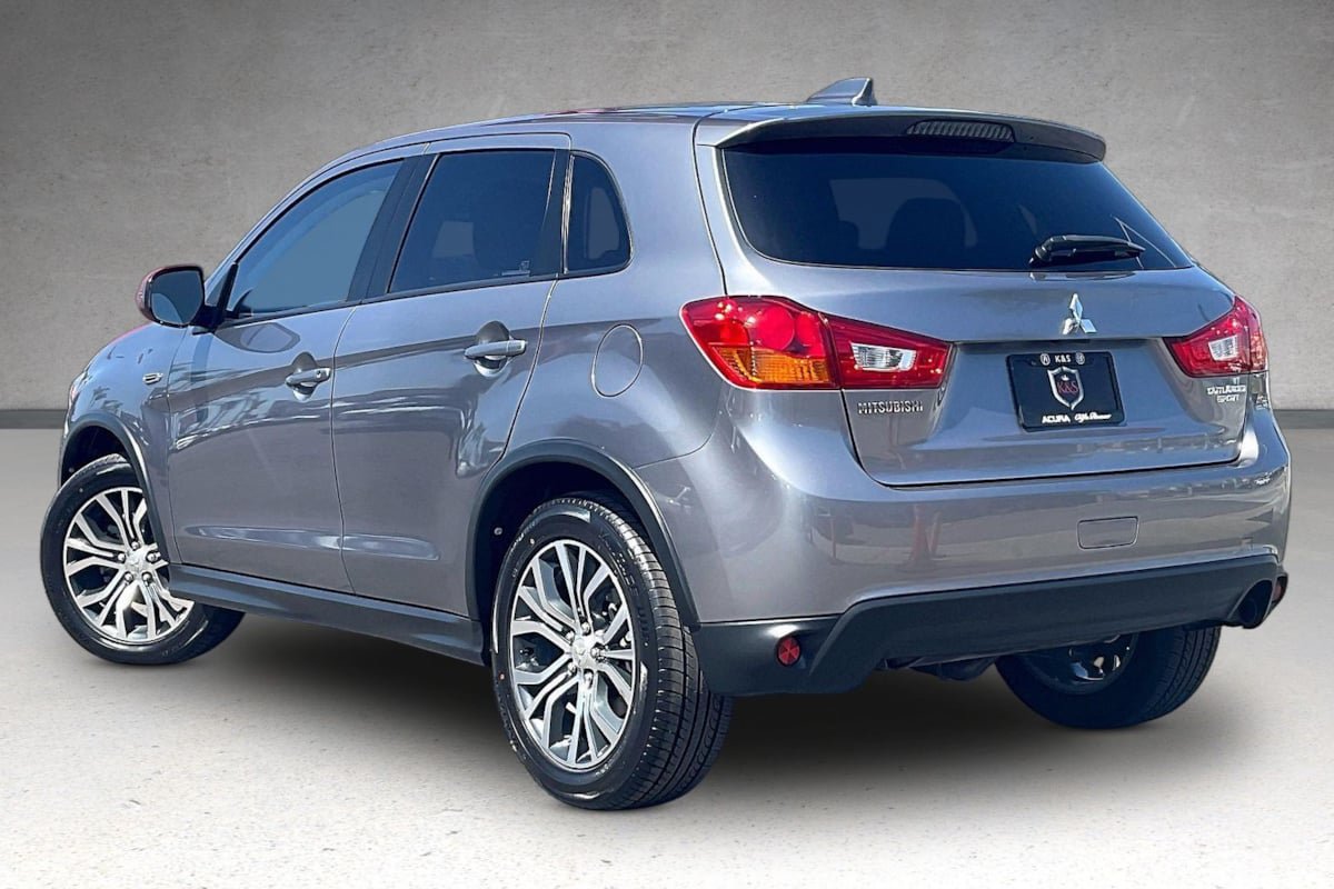 Used 2017 Mitsubishi Outlander Sport ES FWD image 34