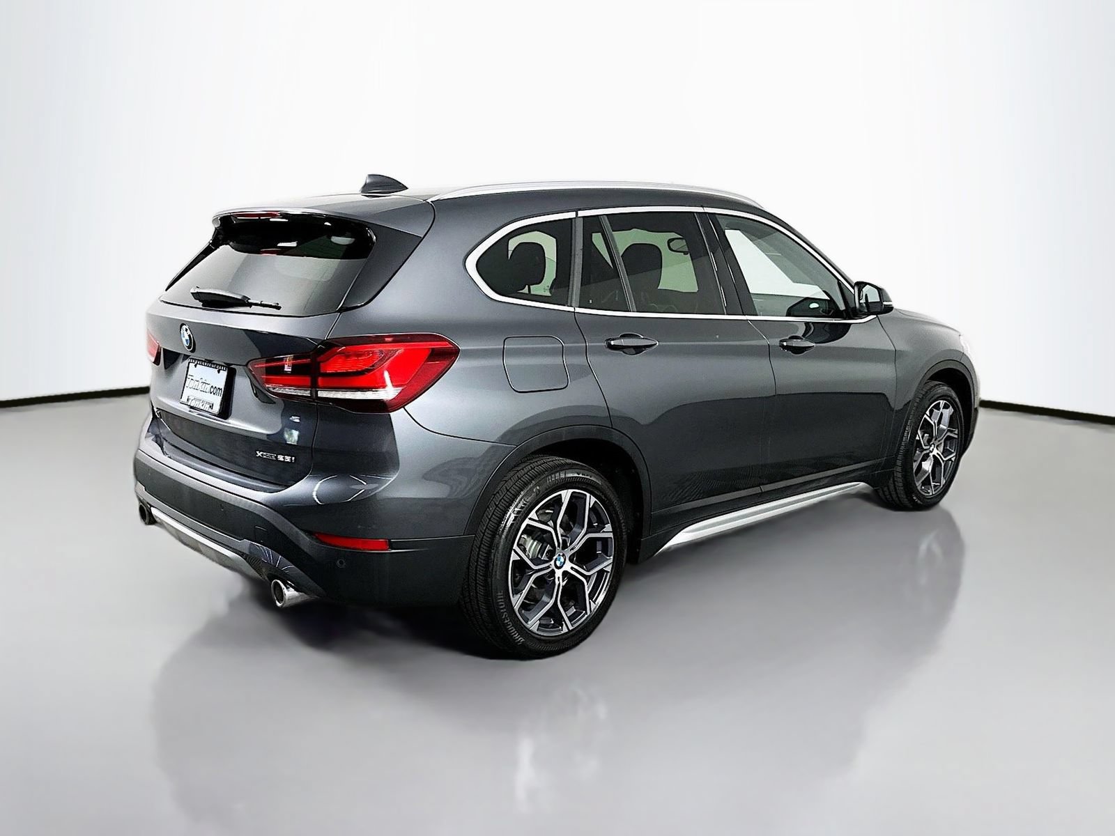 Used 2021 BMW X1 xDrive28i w/ Convenience Package AWD/4WD image 9