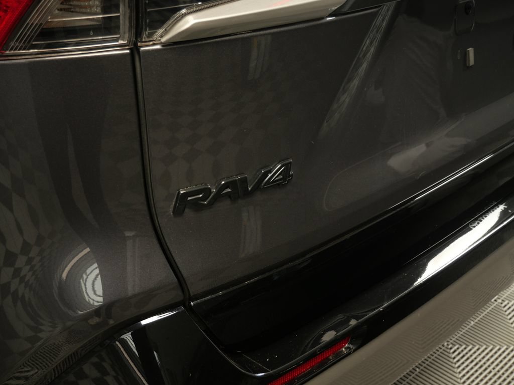 Used 2024 Toyota RAV4 XSE AWD/4WD image 10