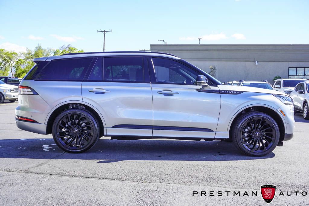 Used 2024 Lincoln Aviator Reserve w/ Equipment Group 201A image 22