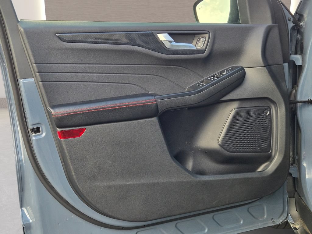 Used 2024 Ford Escape ST-Line w/ Equipment Group 301A FWD image 20