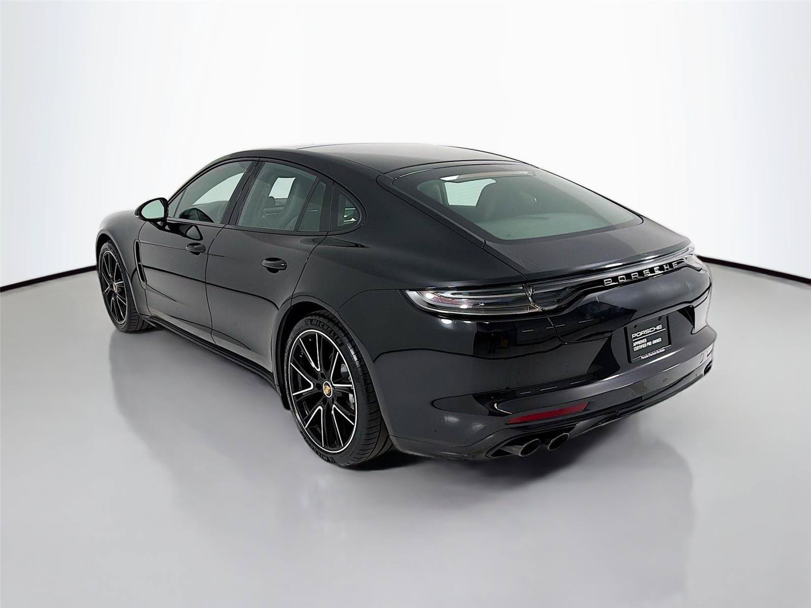 Certified 2023 Porsche Panamera Platinum Edition RWD image 3