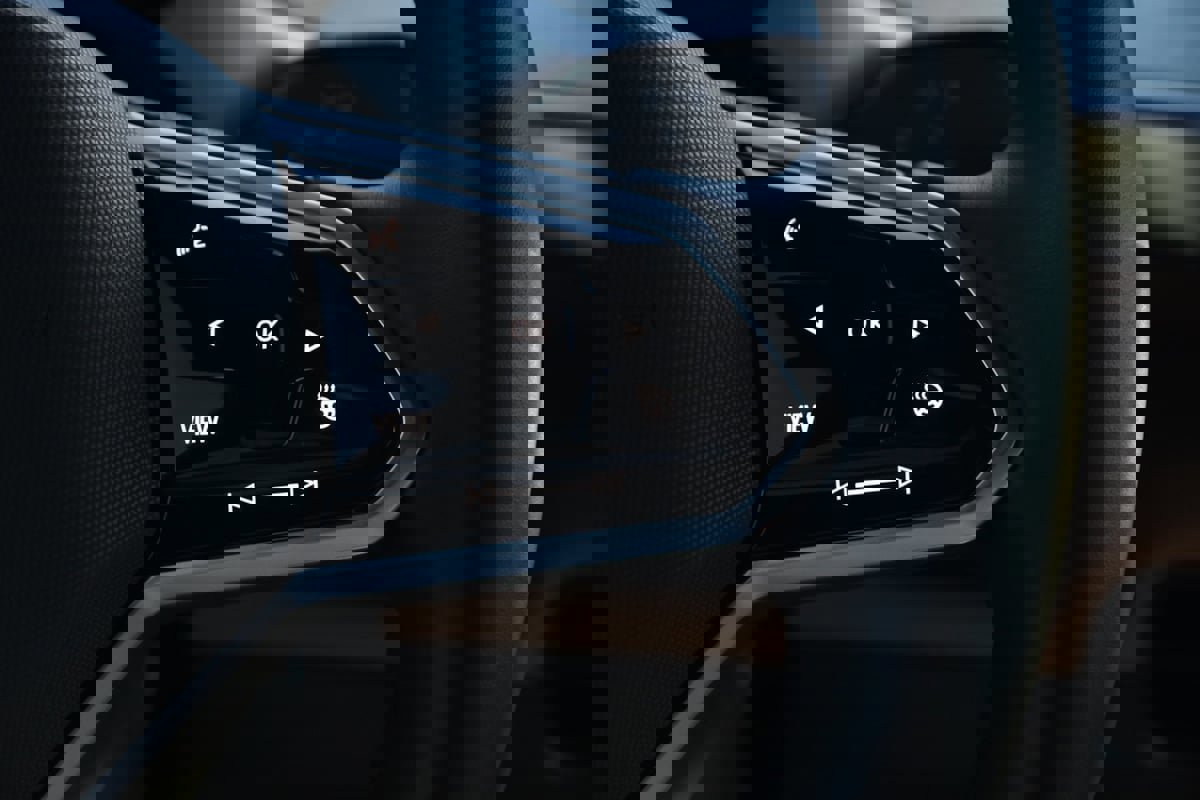 Used 2025 Volkswagen ID. Buzz Pro S image 62