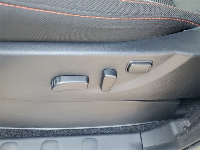 Used 2025 Nissan Frontier PRO-4X w/ Pro Convenience Package image 18