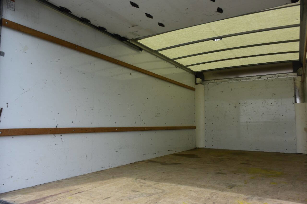 Used 2021 GMC Savana 3500 Extended w/ Power Convenience Package image 33