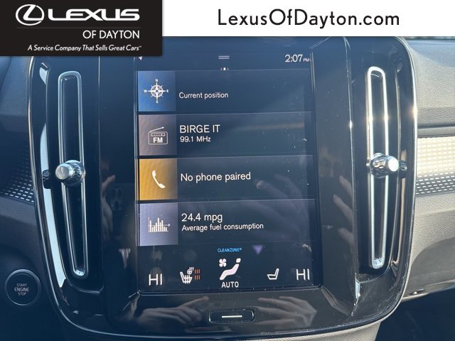 Used 2021 Volvo XC40 T5 R-Design w/ Climate Package image 24