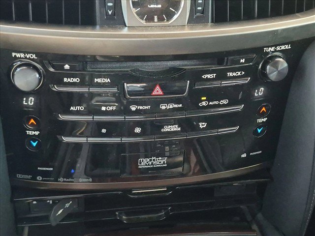 Used 2018 Lexus LX 570 4WD w/ Luxury Package image 16