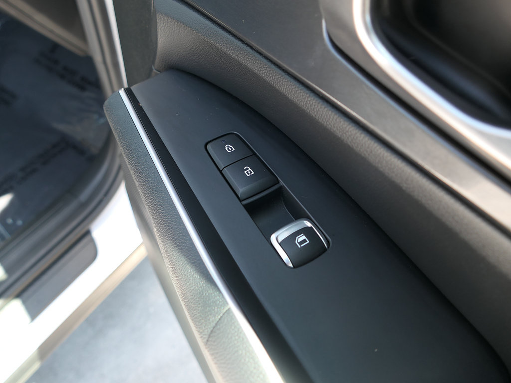 Used 2023 Kia Sorento S w/ Panoramic Sunroof Package FWD image 26