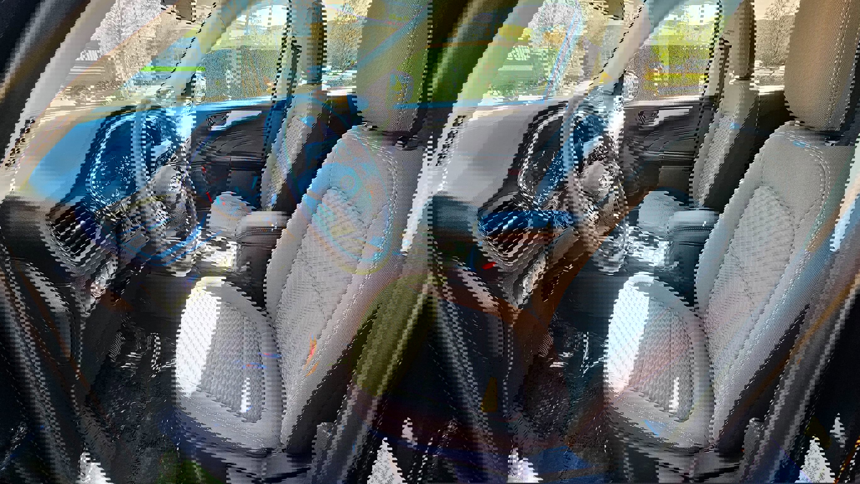 Used 2022 Ford Escape SE image 14