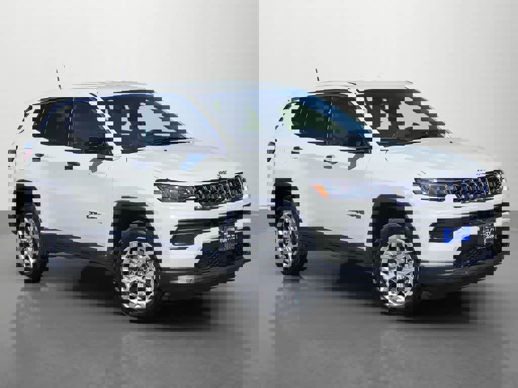 New 2025 Jeep Compass Sport image 8