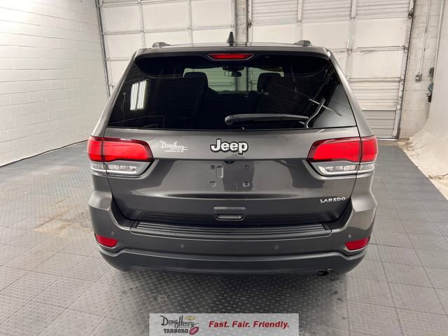 Used 2021 Jeep Grand Cherokee Laredo RWD image 7