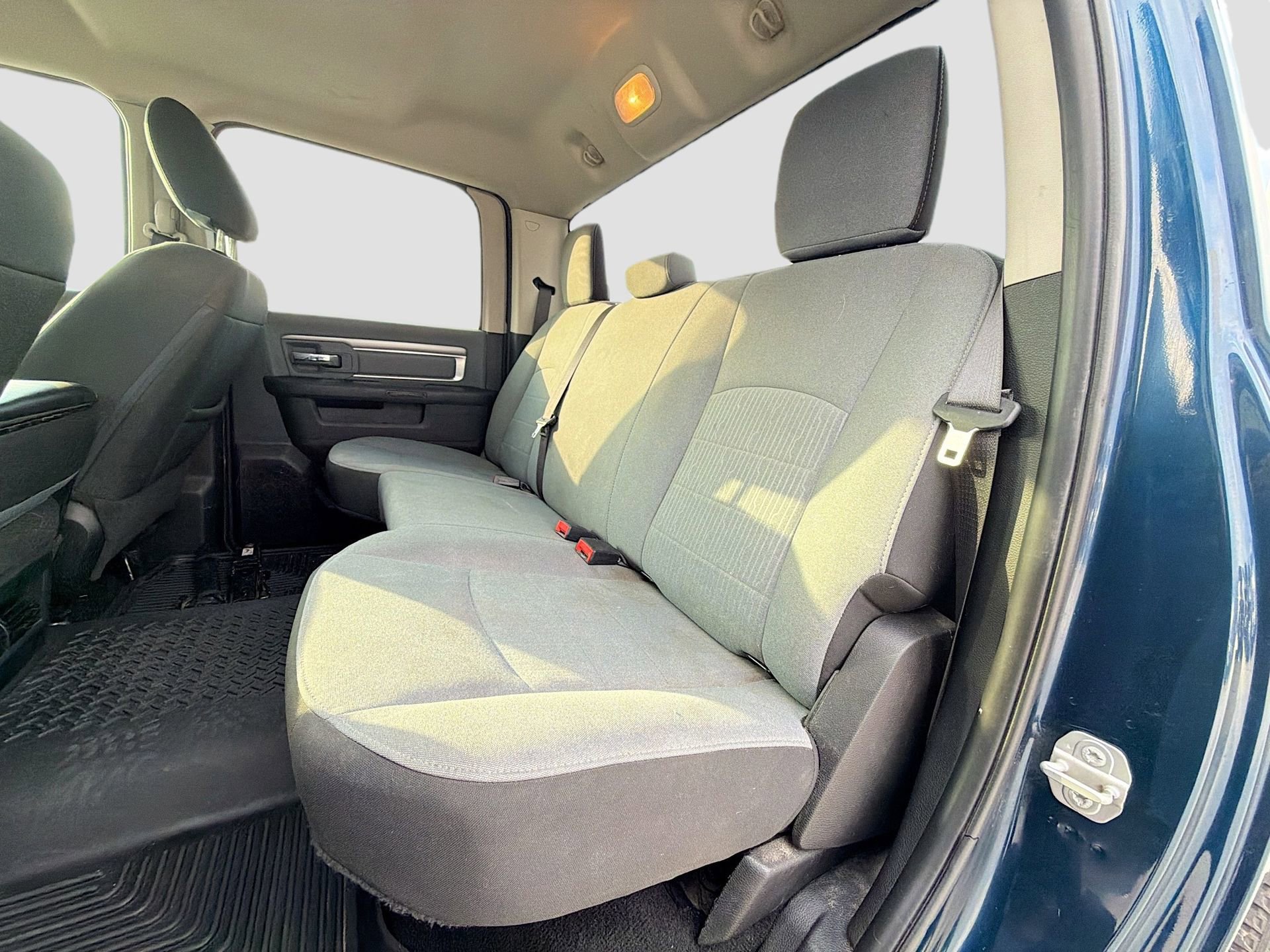 Used 2021 RAM 1500 Classic SLT image 29