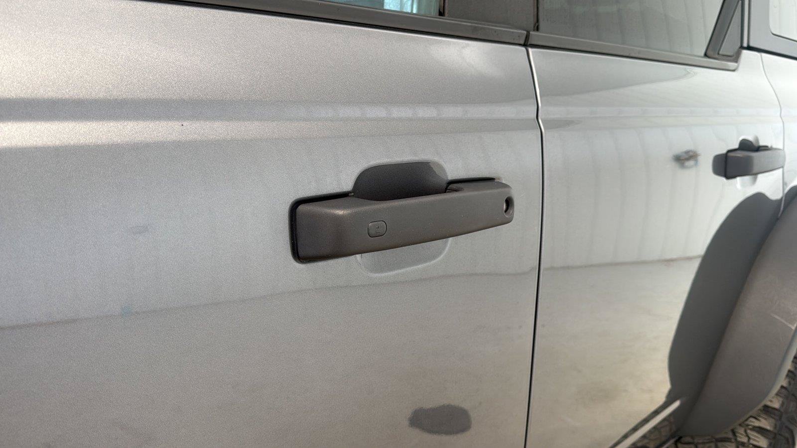 Used 2022 Ford Bronco Wildtrak AWD/4WD image 38