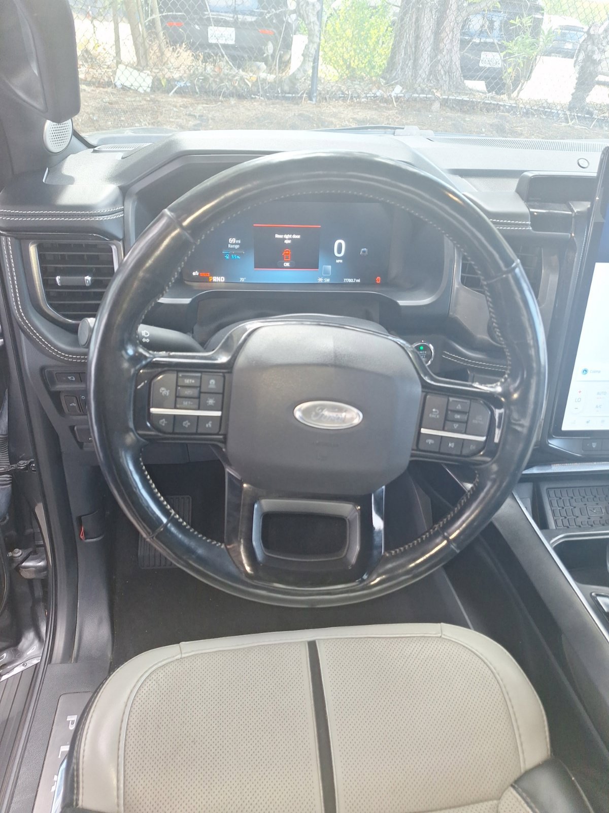 Used 2023 Ford F150 Lightning Platinum AWD/4WD image 14