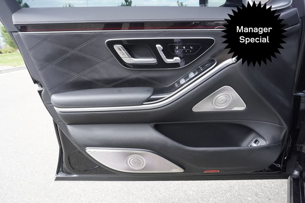 Used 2025 Mercedes-Benz Maybach S 680 4MATIC image 17