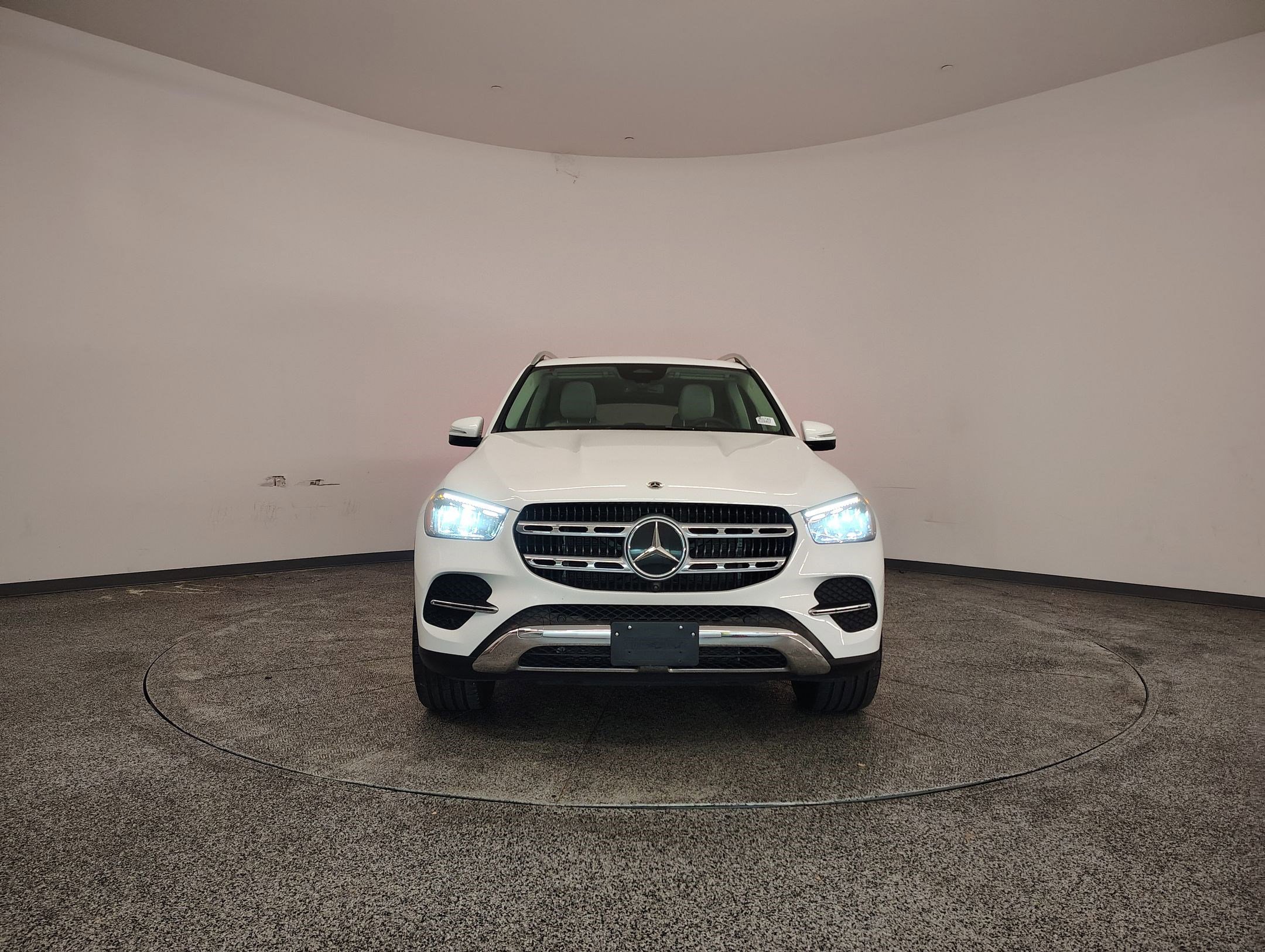 Used 2025 Mercedes-Benz GLE 350 4MATIC image 5