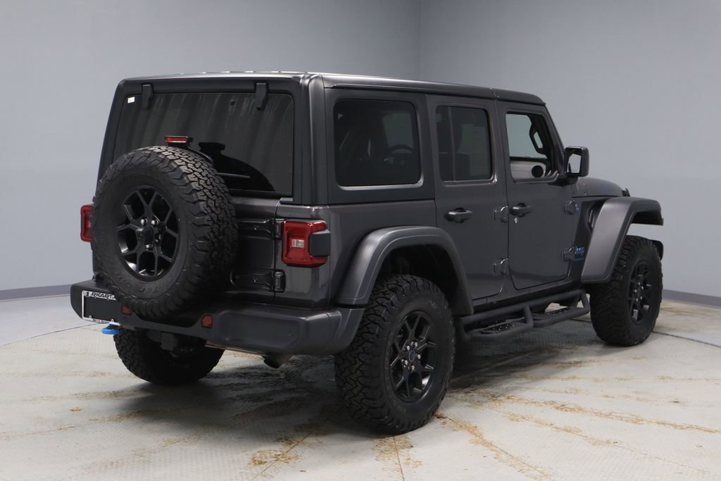 Used 2024 Jeep Wrangler Unlimited image 11