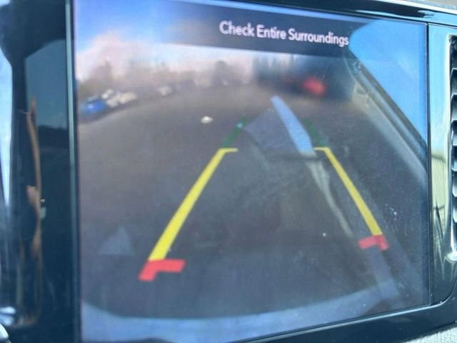 Used 2020 Chrysler Pacifica Limited image 24