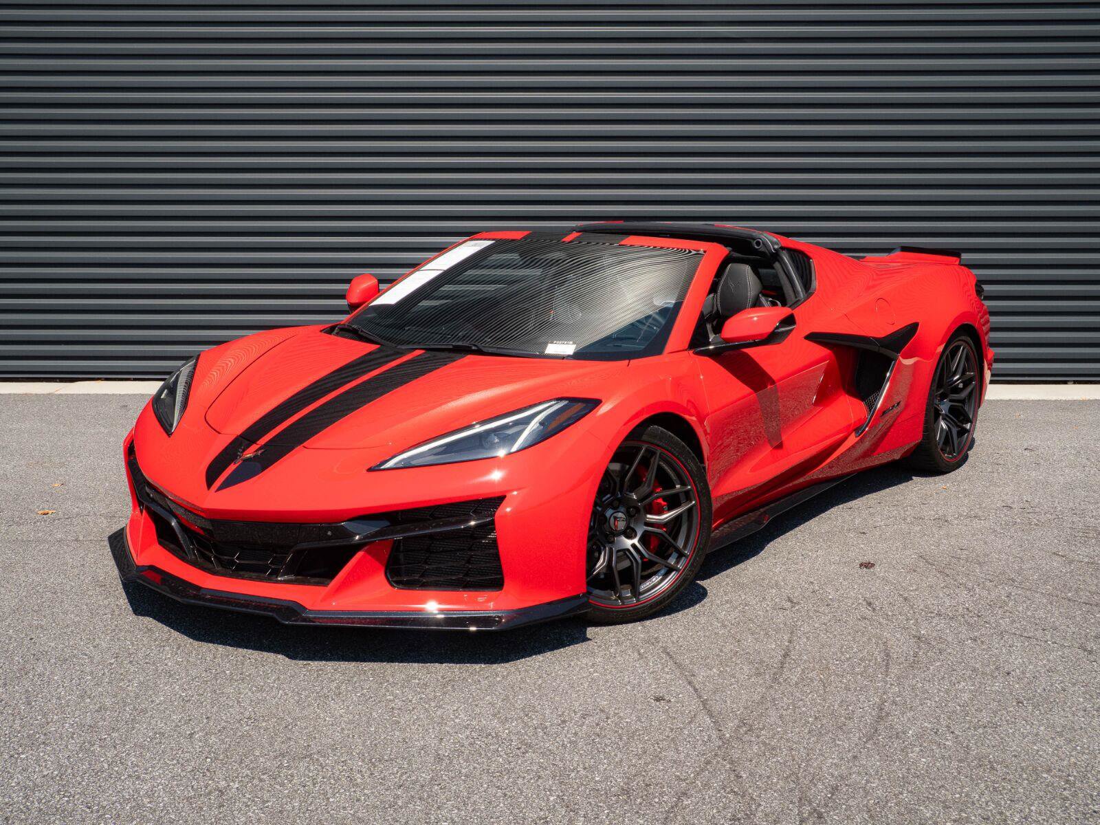 Used 2024 Chevrolet Corvette Z06 RWD image 1