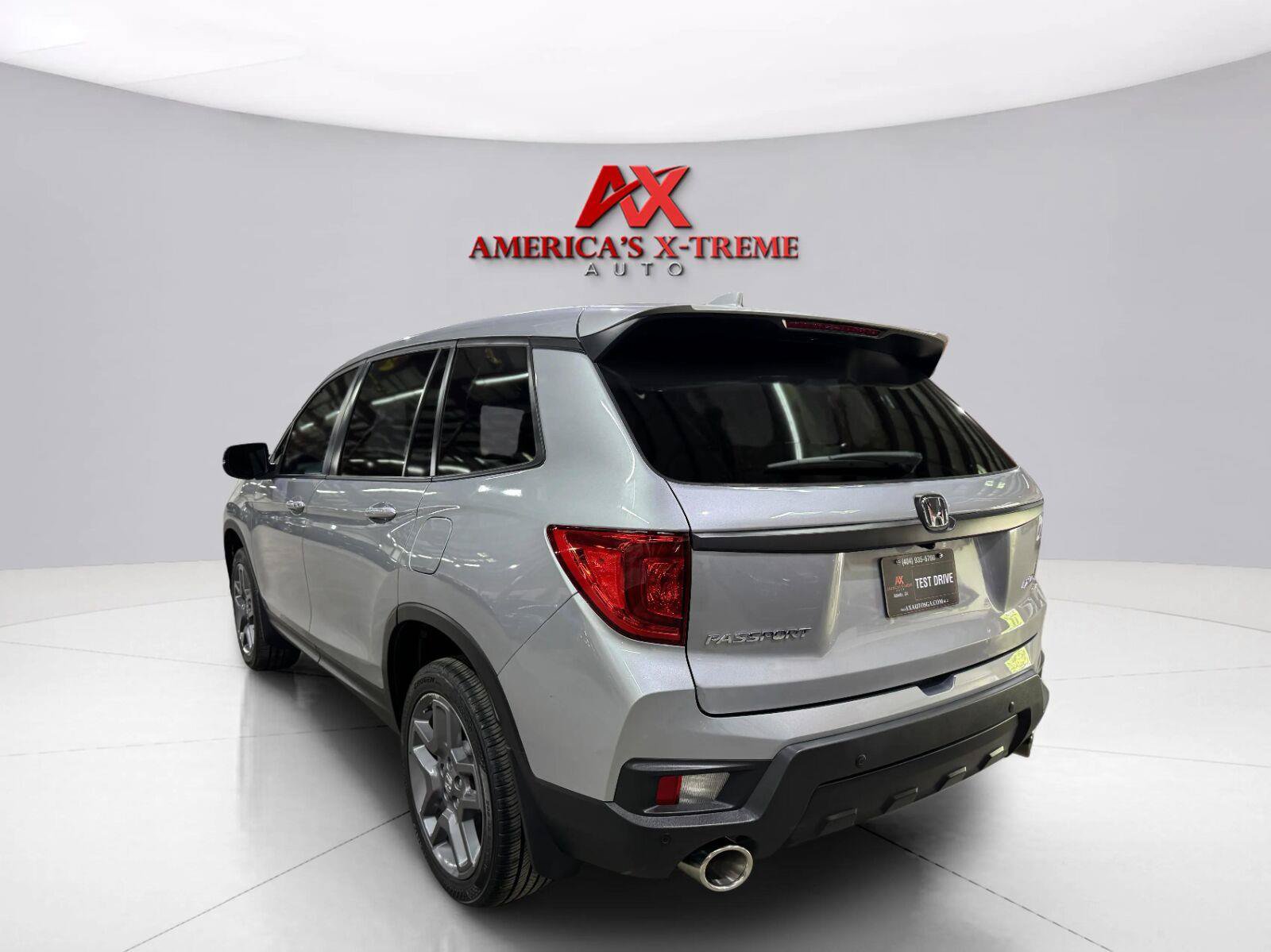 Used 2023 Honda Passport EX-L image 5