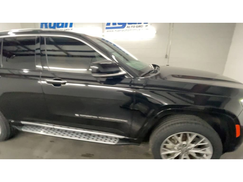 Used 2022 Jeep Grand Cherokee Summit image 2