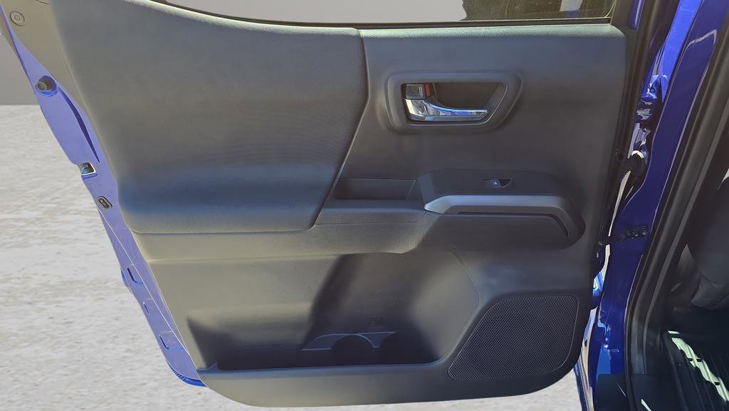 Used 2023 Toyota Tacoma TRD Sport image 21