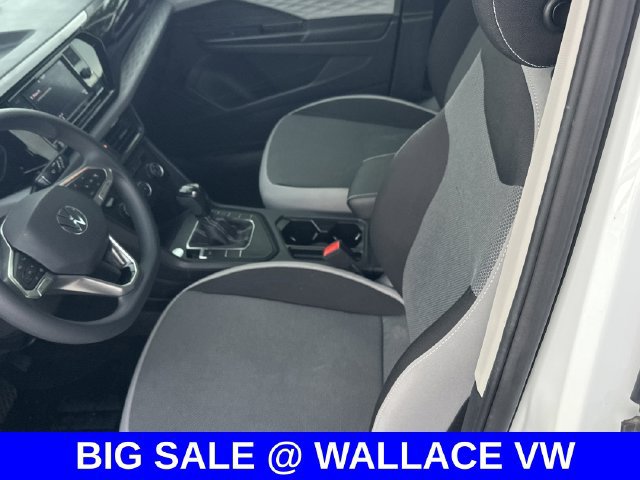 Certified 2022 Volkswagen Taos S FWD image 15