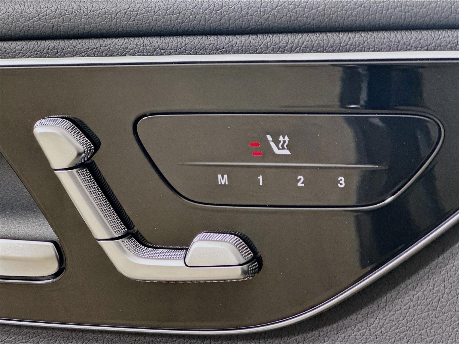 Used 2026 Mercedes-Benz C 300 4MATIC Sedan image 25