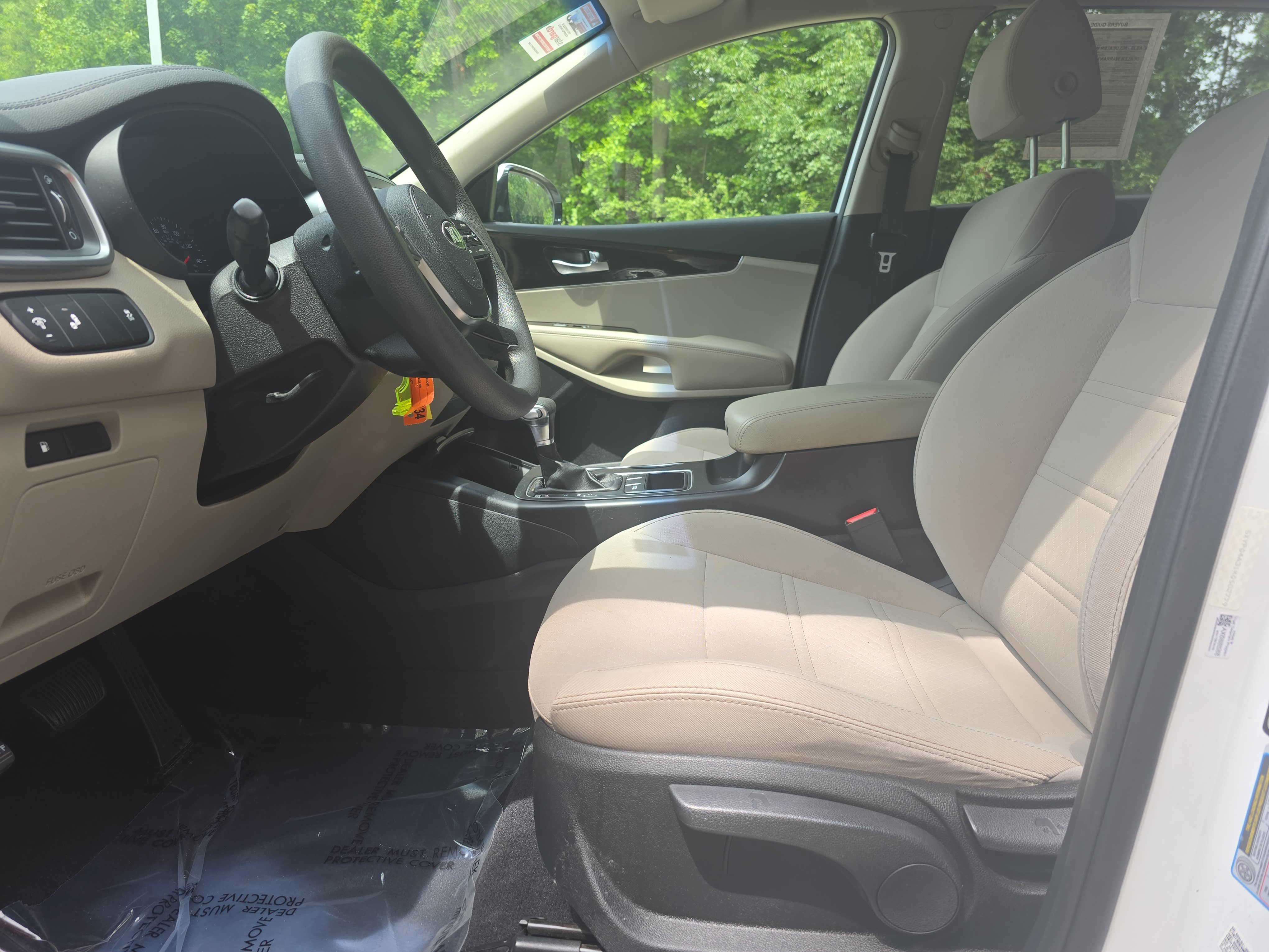Used 2019 Kia Sorento FWD image 14