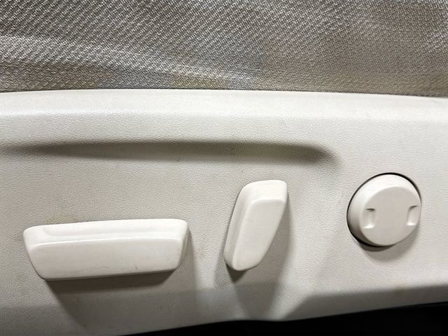 Used 2014 Toyota Camry XLE image 20