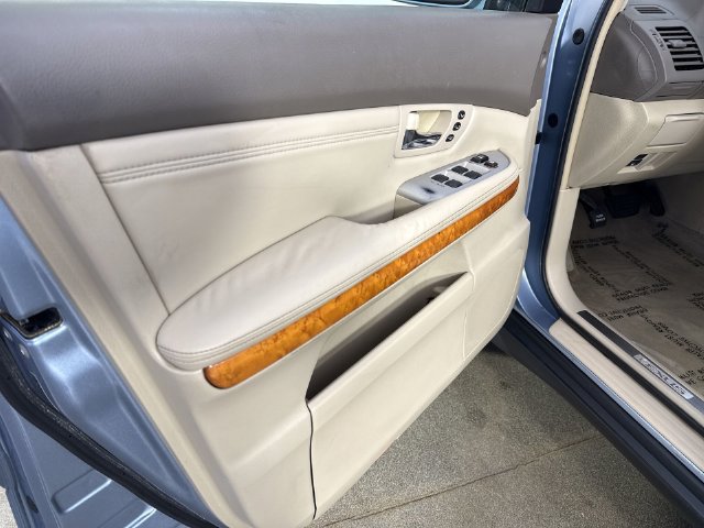 Used 2005 Lexus RX 330 FWD image 19