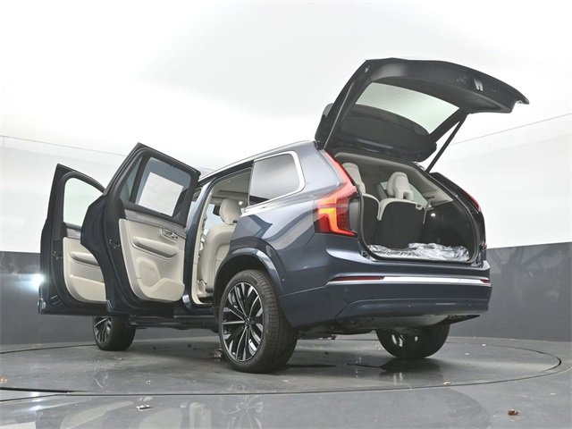 New 2026 Volvo XC90 B6 Ultra image 57