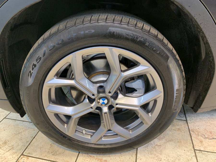 Used 2025 BMW X4 xDrive30i AWD/4WD image 14