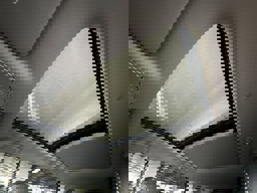 Used 2023 Acura MDX SH-AWD w/ Technology Package image 17