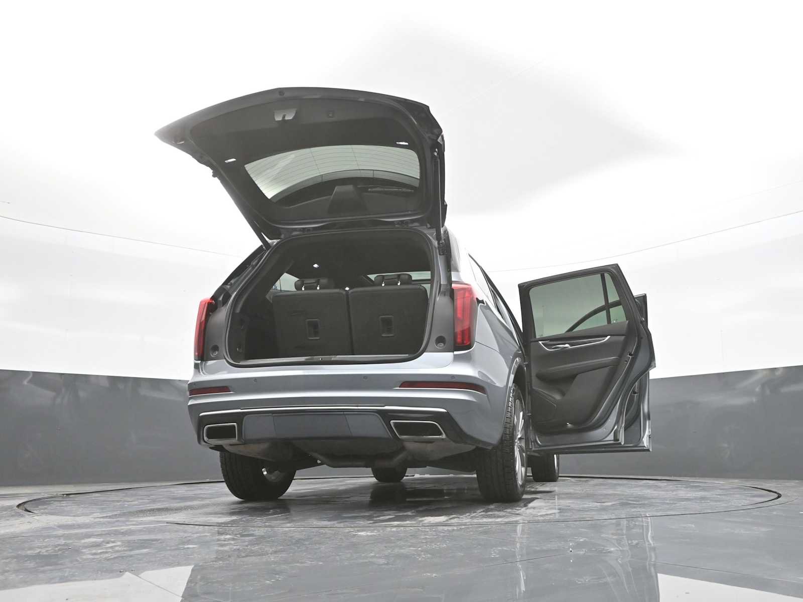 Used 2022 Cadillac XT6 Premium Luxury AWD/4WD image 27