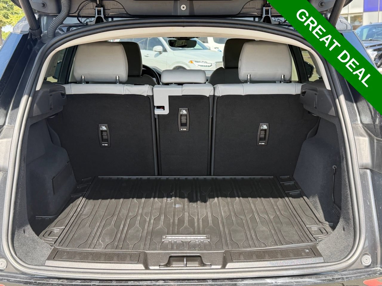Used 2021 Land Rover Range Rover Evoque SE AWD/4WD image 41