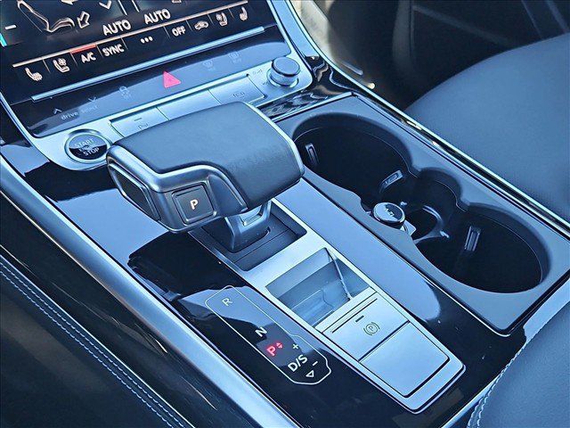 Used 2026 Audi Q8 Premium Plus AWD/4WD image 16