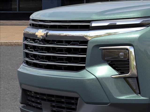 New 2027 Chevrolet Traverse LT w/ Sun and Wheel Package FWD image 13