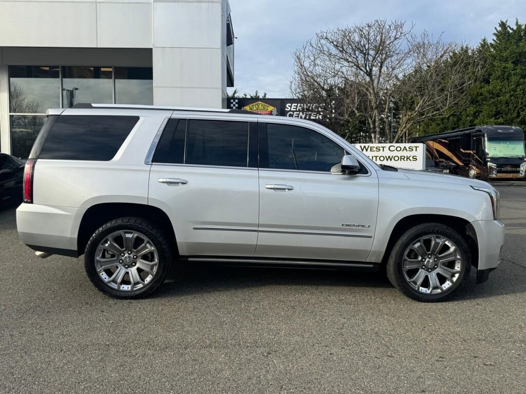 Used 2016 GMC Yukon Denali w/ Open Road Package image 6