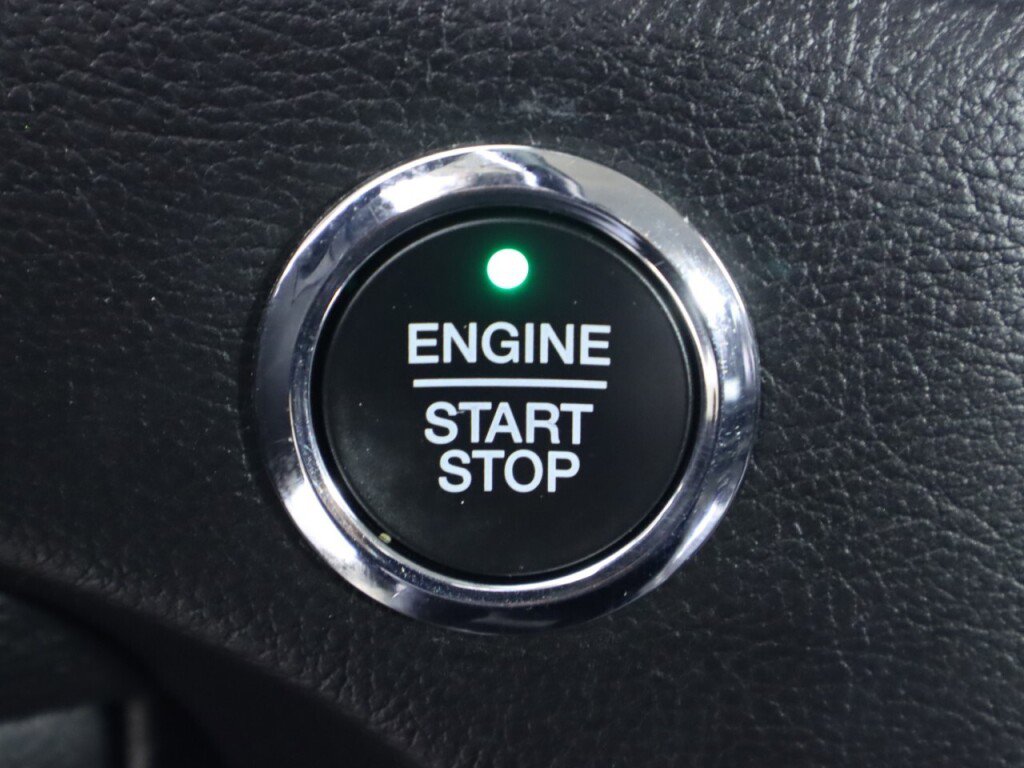 Used 2022 Ford Edge Titanium image 21