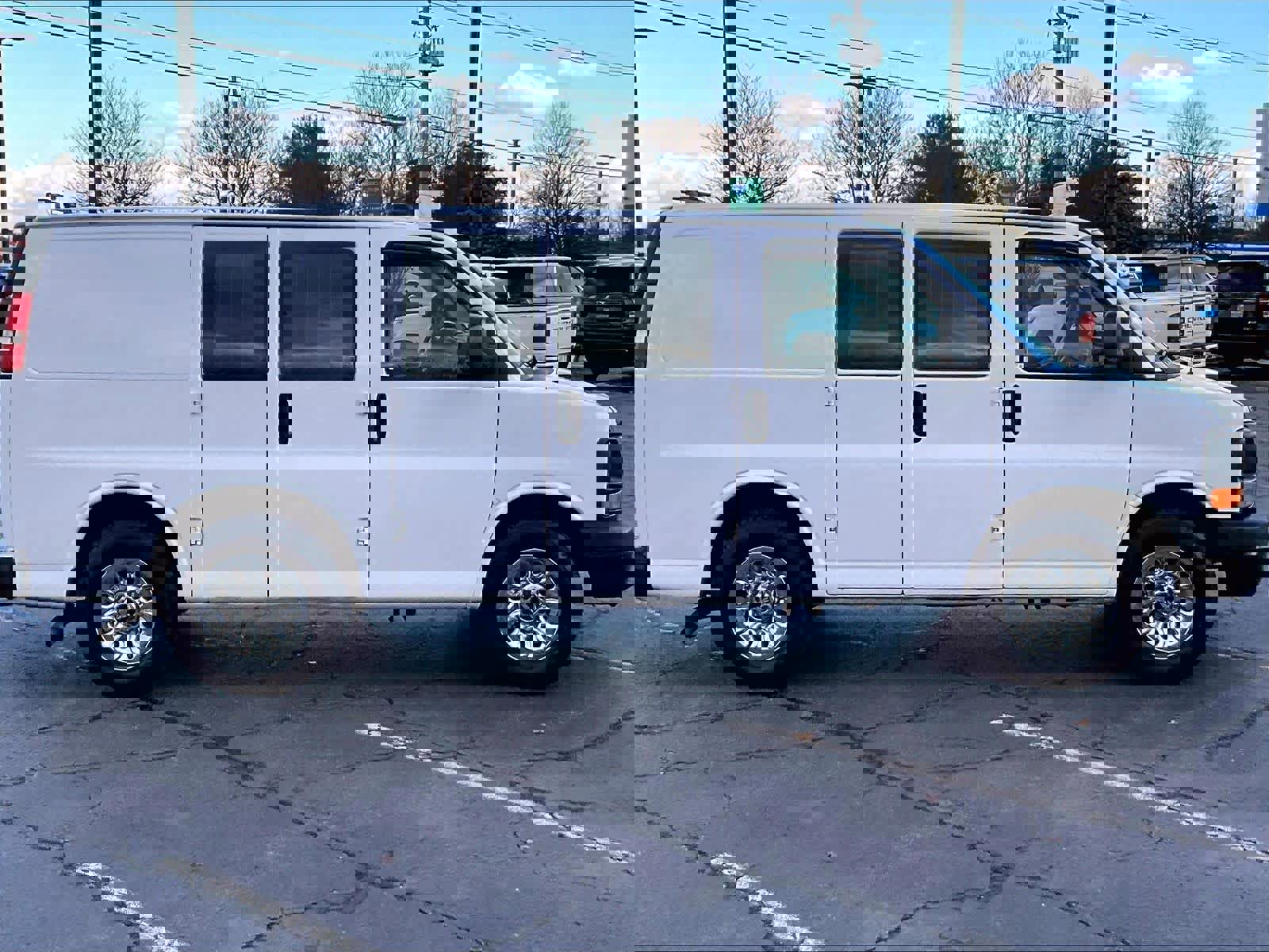 Used 2013 GMC Savana 1500 AWD image 1