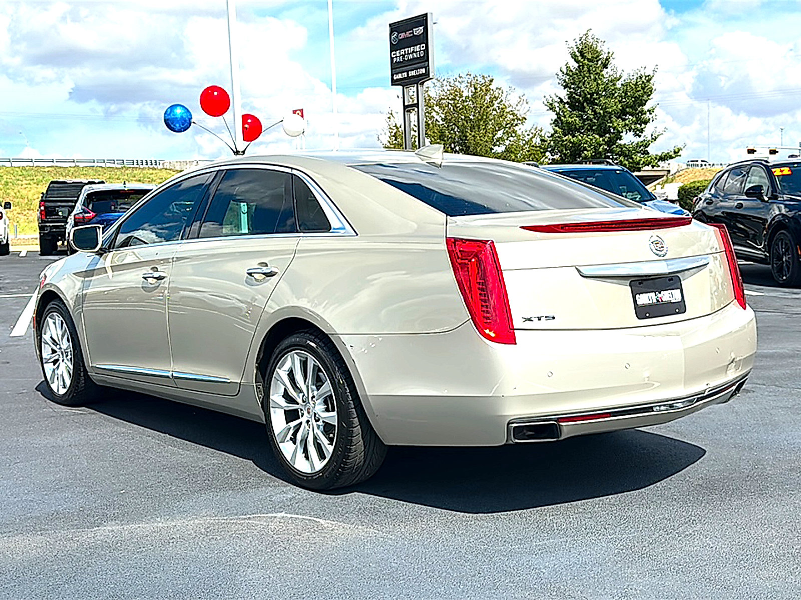 Used 2015 Cadillac XTS Luxury w/ Driver Awareness Package FWD image 6