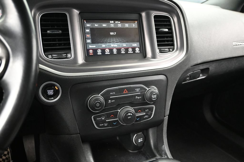 Used 2022 Dodge Charger SXT RWD image 32