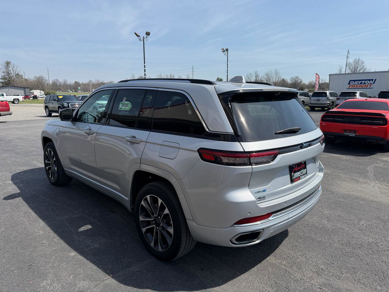 Used 2022 Jeep Grand Cherokee Overland w/ Advanced Protech Group III image 7