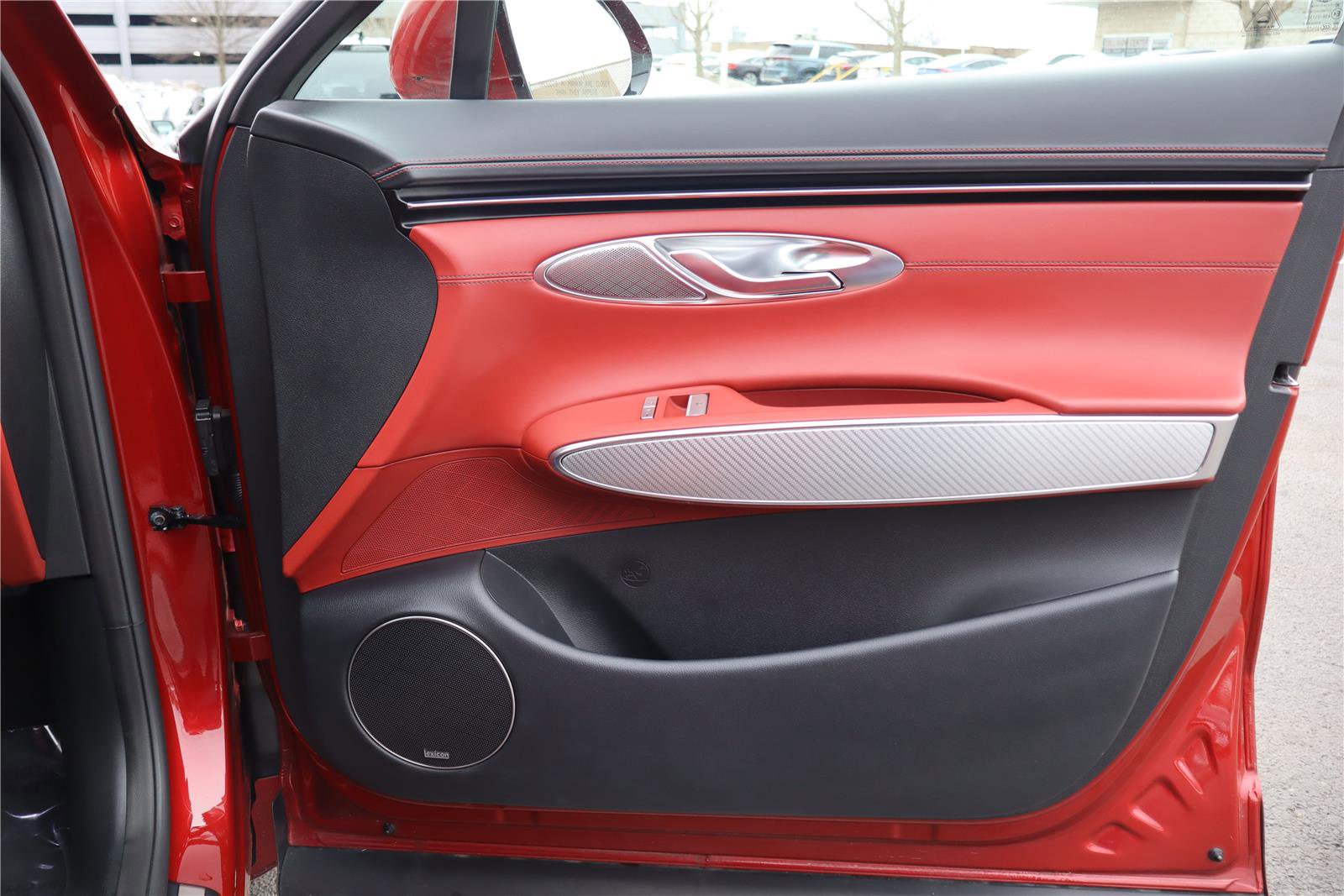 Used 2023 Genesis GV70 2.5T w/ Sport Prestige Package image 30