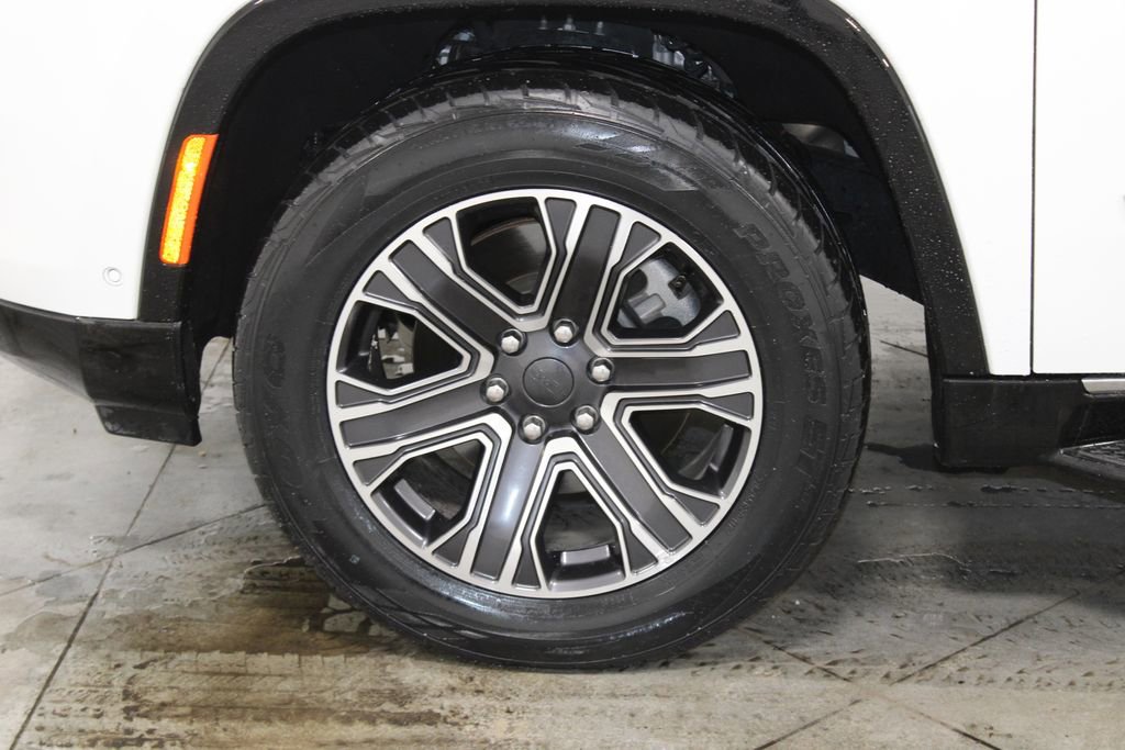 Used 2024 Jeep Wagoneer Series II image 19