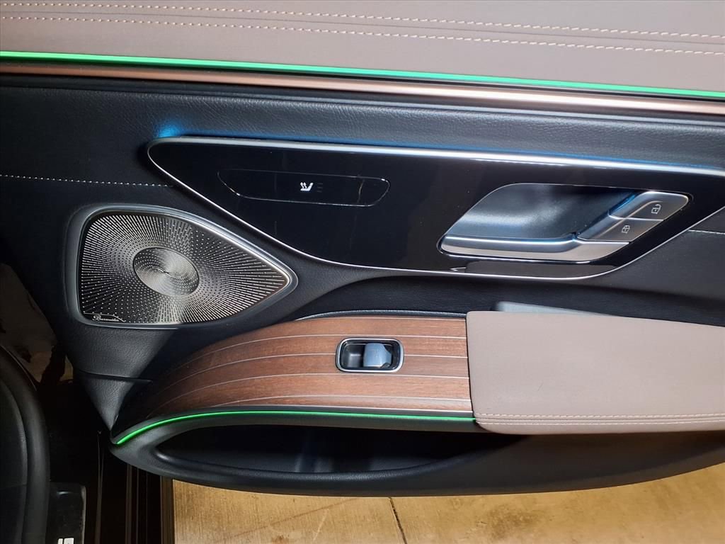 Used 2022 Mercedes-Benz EQS AMG 4MATIC image 21