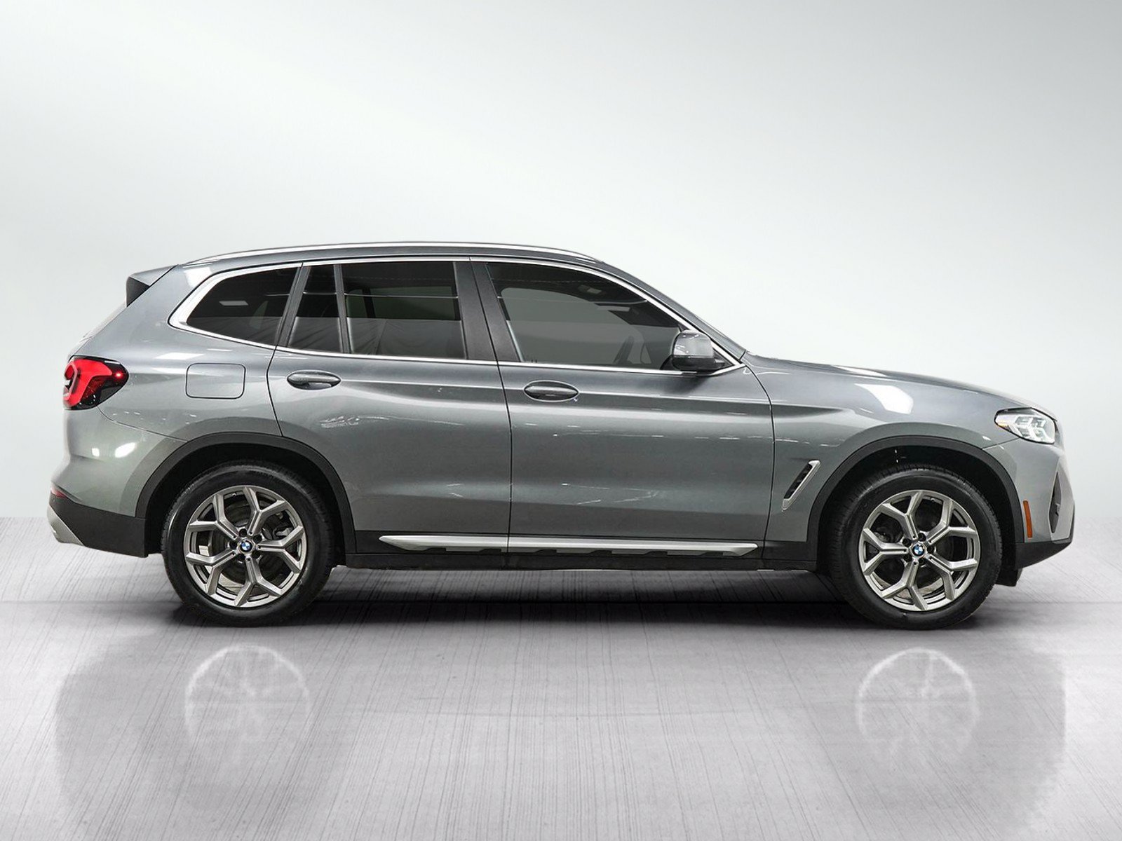 Used 2023 BMW X3 xDrive30i AWD/4WD image 6